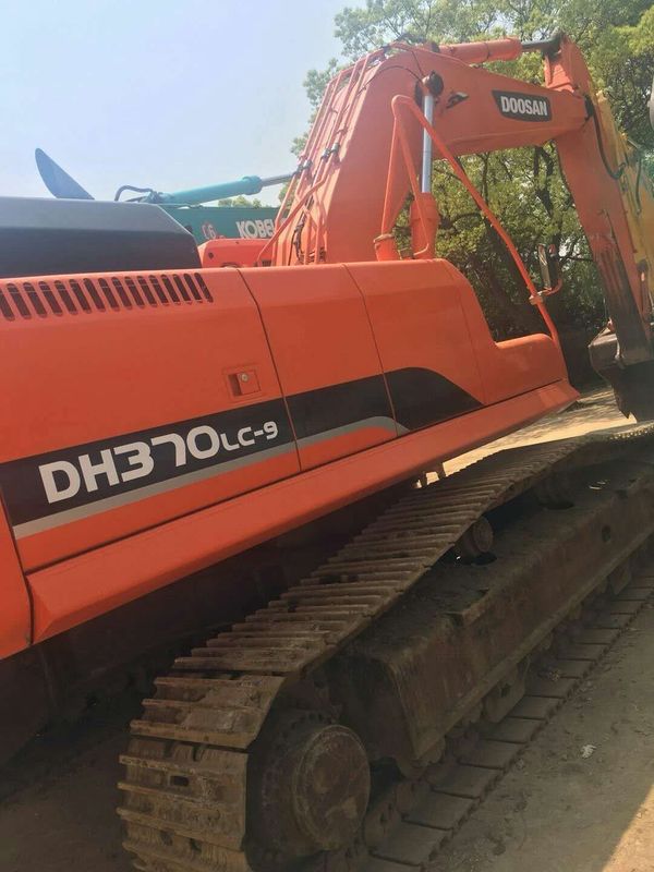 excellent performing doosan DH370 excavator for sale at a competitive price