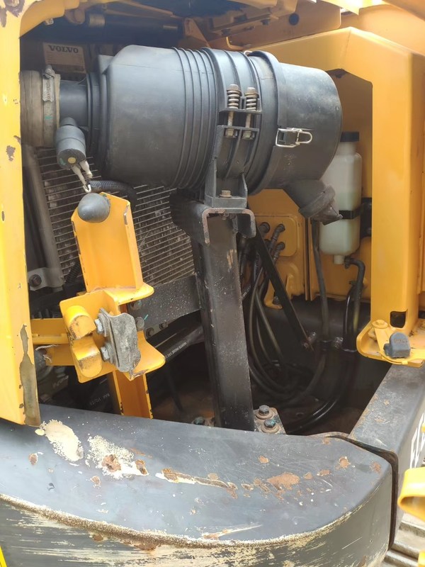 8トンのボルボ用掘削機 整備が良好 値引き価格で今入手可能