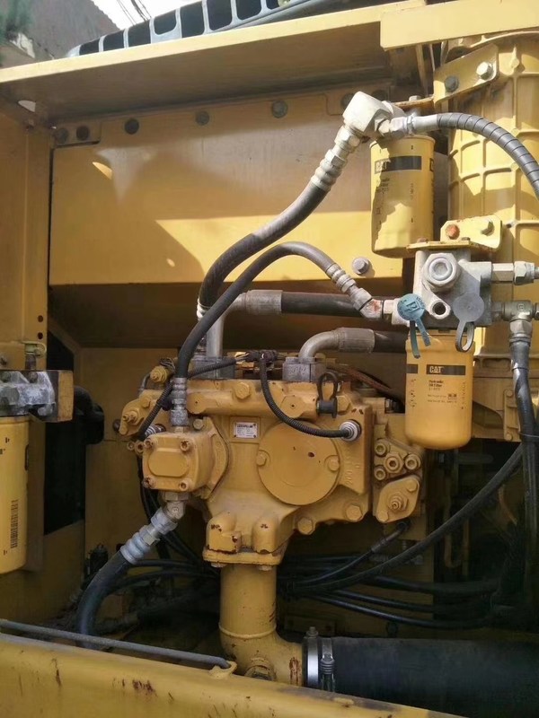 非常な状態の Cat320 掘削機 営業時間も短く 稼働準備が整いました