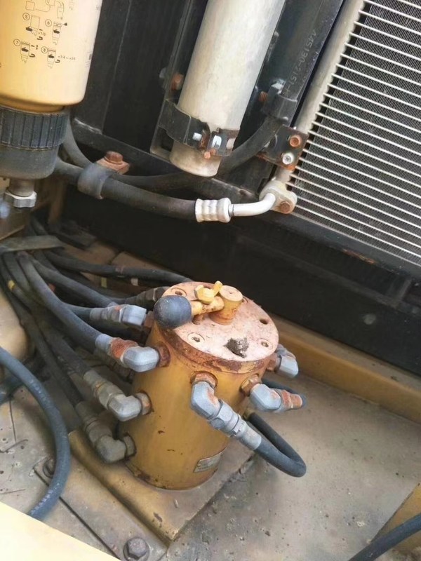 非常な状態の Cat320 掘削機 営業時間も短く 稼働準備が整いました