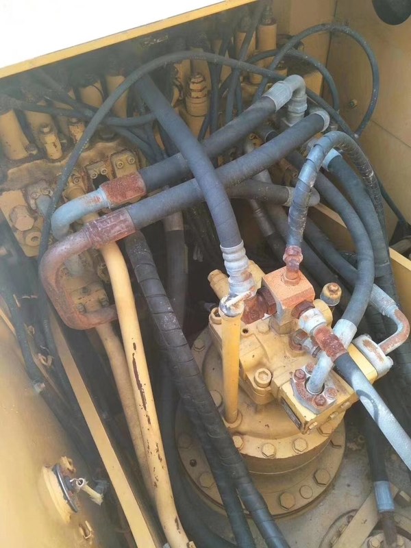 非常な状態の Cat320 掘削機 営業時間も短く 稼働準備が整いました