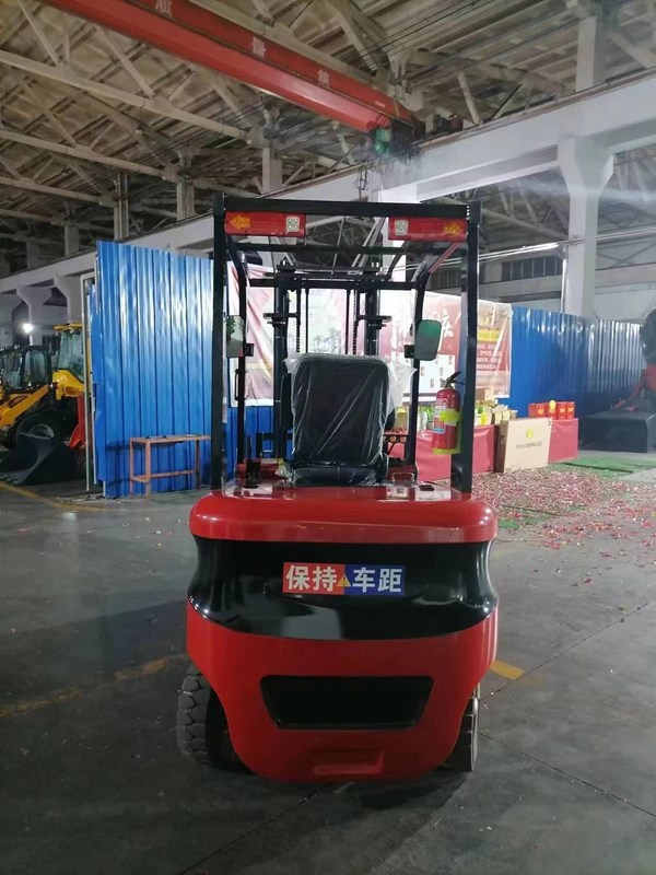 新型ミニディーゼルフォークリフトと新型ミニ電気フォークリフト