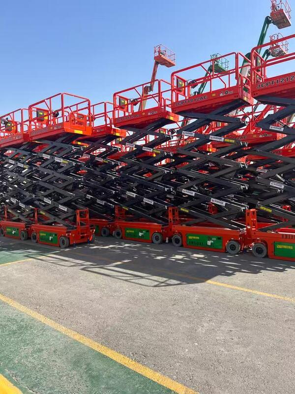 高所作業用折りたたみ式プラットフォーム、屋内建設および外壁作業用