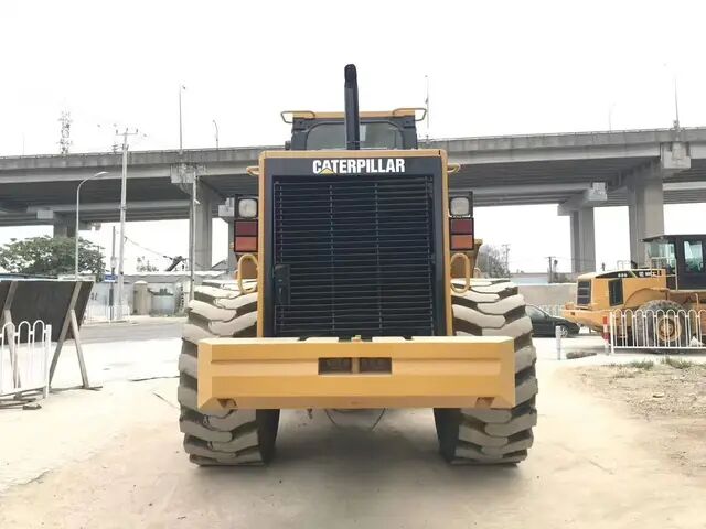 日本で販売されている人気のキャタピラー966F、キャタピラー966H、950Fの中古ホイールローダー